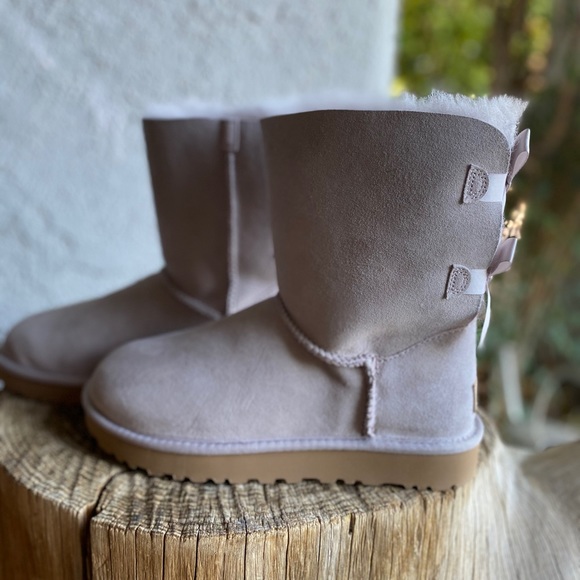UGG Bailey Bow II Boot Varies Sizes - Picture 3 of 10